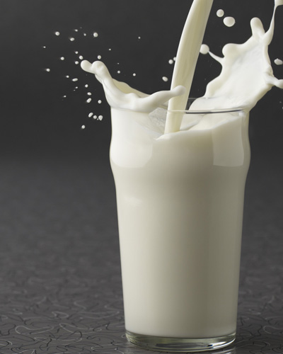 Mil miligramos de calcio por día para prevenir la osteoporosis images_temas_nutricion_y_estilos_de_vida_TEMAS_calcio_interna_vert_400x500